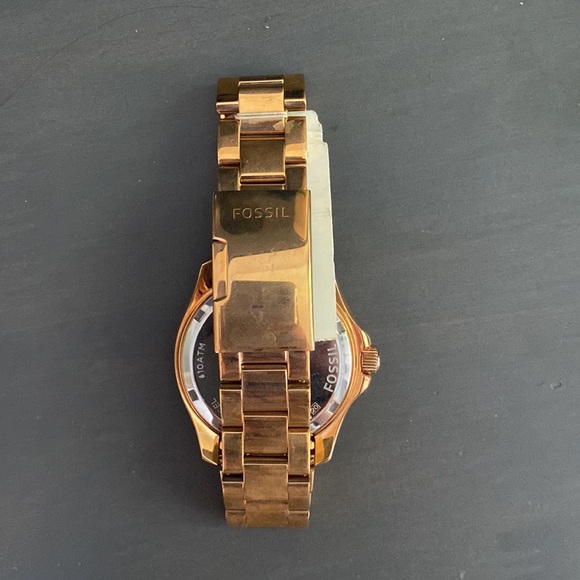 Fossil Watch - Picture 3 of 4